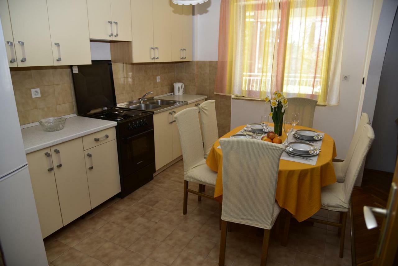 Apartments Maestral Malinska Exterior photo